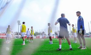 كارتيرون تابع مباراة أمل الوداد ضد الإتحاد الليبي