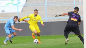 عبد الرزاق يطالب النصر بفسخ عقده