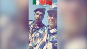 فيديو : عسكريون جزائريون مهددون بعشر سنوات سجنا بعد احتفالهم بفوز المغرب بالمونديال